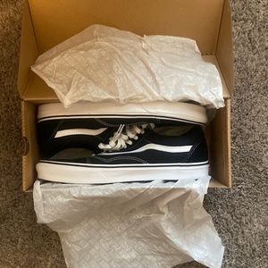 Vans Old Skool Shoes